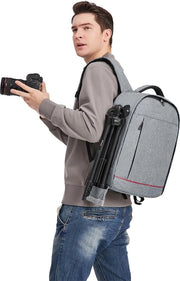 Zaino Fotografico Acquasplash 

Specifica tecnica: 
- Dimensioni: 40x25x20 cm
- Capacità: 15 litri
- Peso: 1,2 kg
- Materiale: Nylon
- Resistenza all'acqua: IPX7