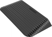 Ospite per Autociclisti 90,2 x 45 x 7,5 cm Piastra di Accostamento per Sedia a Rotelle con Pendio Nera Fatta di Gomma Riciclata con Striscia Antiscivolo e Capacità di Carico fino a 1000 kg Adatta per Diversi Tipi di Veicoli