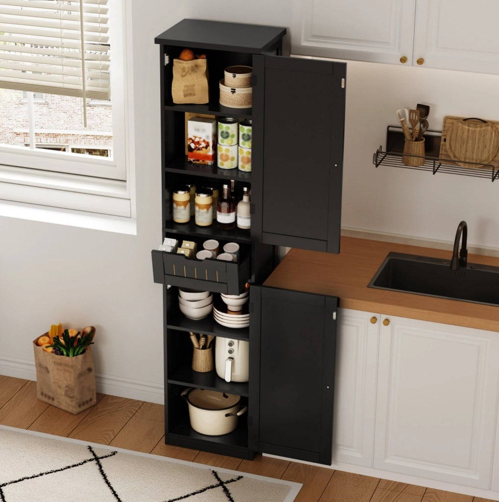 Armadio dispensa alto 170x40x30 cm in MDF nero; con ripiani regolabili e dettagli a griglia
