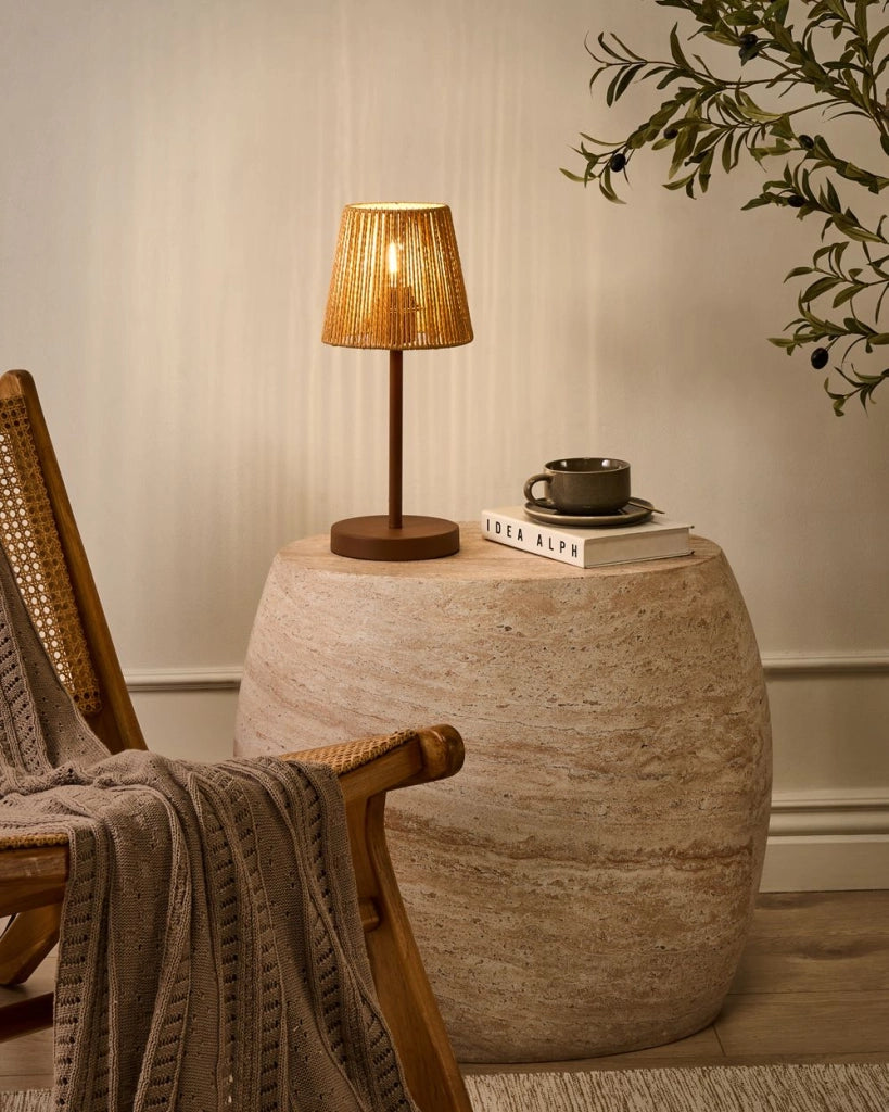 Lampada da tavolo in corda di carta marrone Paralume in ferro metallico con finitura opaca Base a gabbia Luce Camera da letto Soggiorno