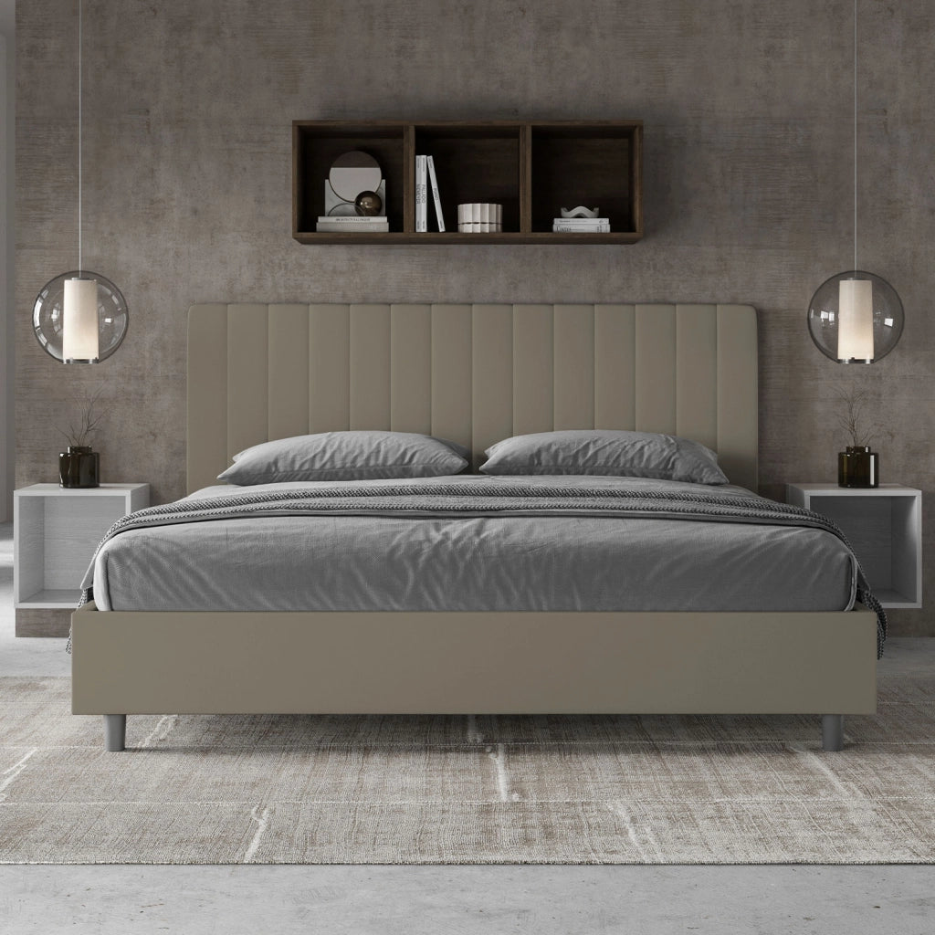 Letto Matrimoniale King Size 200x200 cm Senza Rete Imbottito in Similpelle Agueda Cappuccino