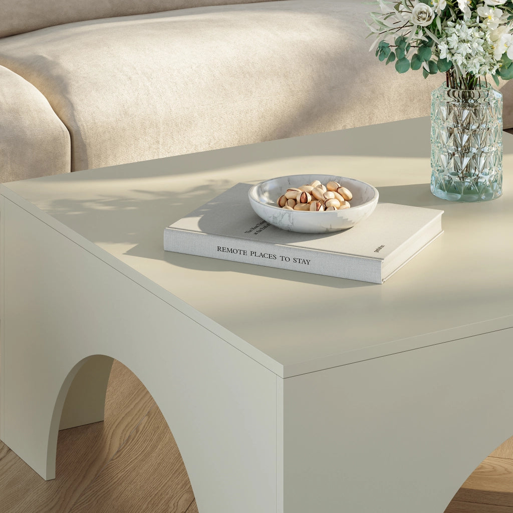Tavolino da Salotto Vivatka con Piano Quadrato 80 x 80 x 37 cm - Colore Sabbia [en.casa]