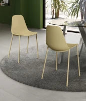 E-STYLO Sedia moderna in polipropilene, perfetta per arredare con stile cucine, sale da pranzo, soggiorni e ambienti contract come bar e ristoranti, 49cm X 48.5cm H. 88cm