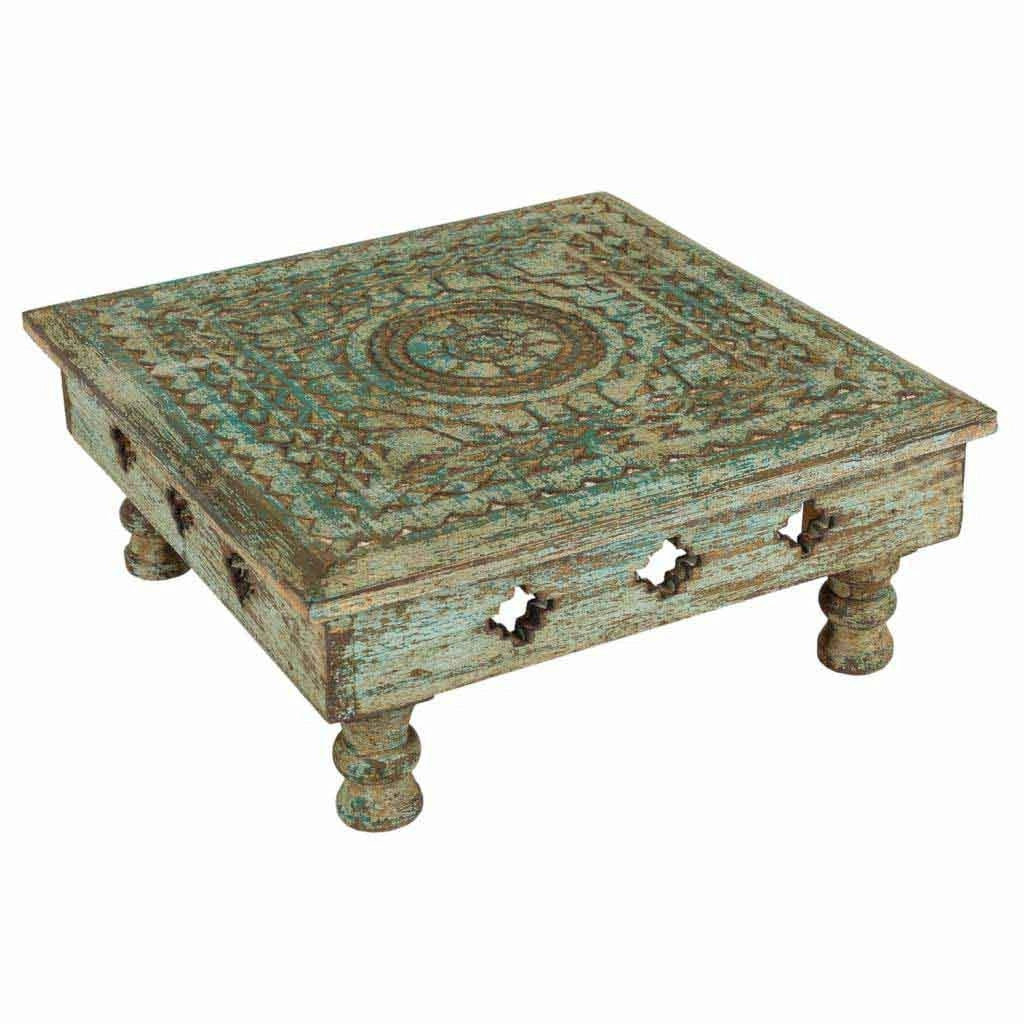 Tavolino da centro in legno intagliato finitura artigianale 33x33x14