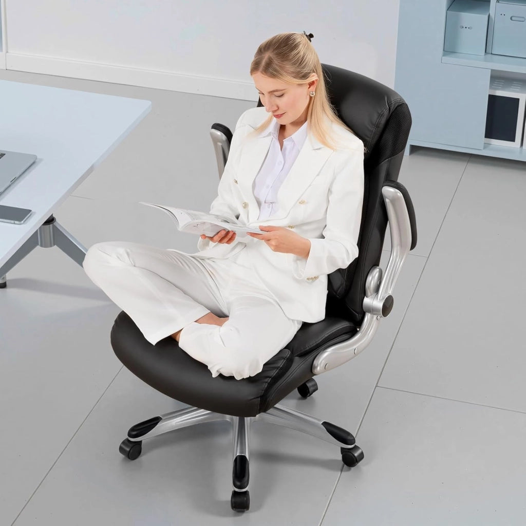Sedia da ufficio ergonomica, con braccioli pieghevoli e schienale alto, funzione basculante, regolabile in altezza, in pelle, antigraffio