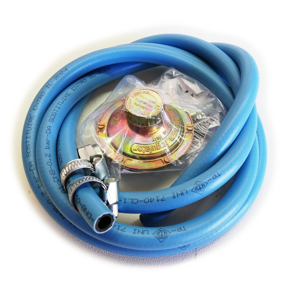 Kit composto da 4mt tubo + 1 regolatore + 2 fascette per allaccio bombola gpl