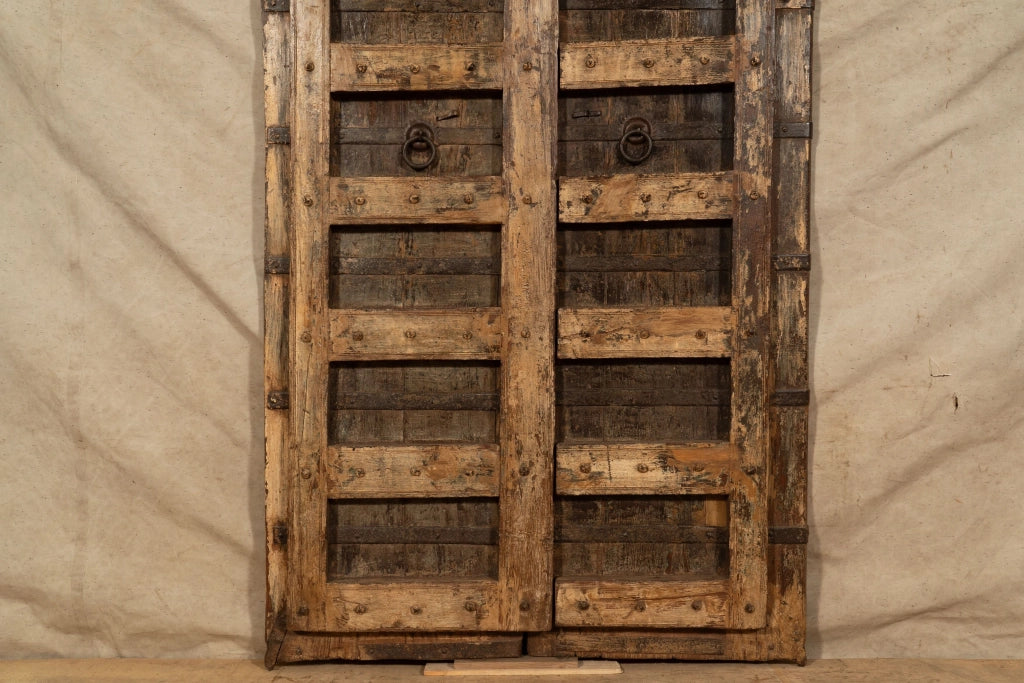 Biscottini Porta portone in legno massello e ferro da interno o da esterno vecchia e antica medievale scorrevole
