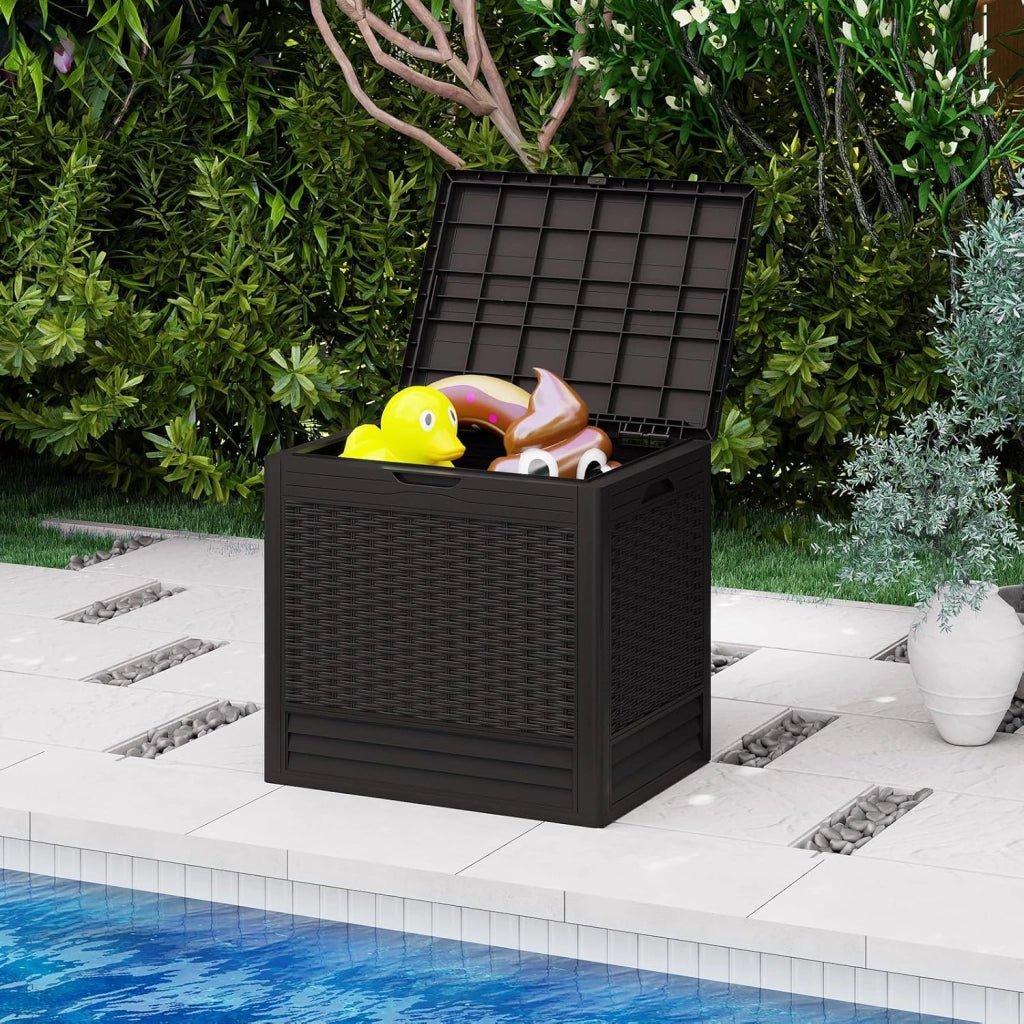 Contenitore da 96L, Scatola da Terrazza in PP Impermeabile per Uso Interno ed Esterno, Contenitore con Design in Rattan Chiudibile a Chiave per Consegna Pacchi (Marrone)