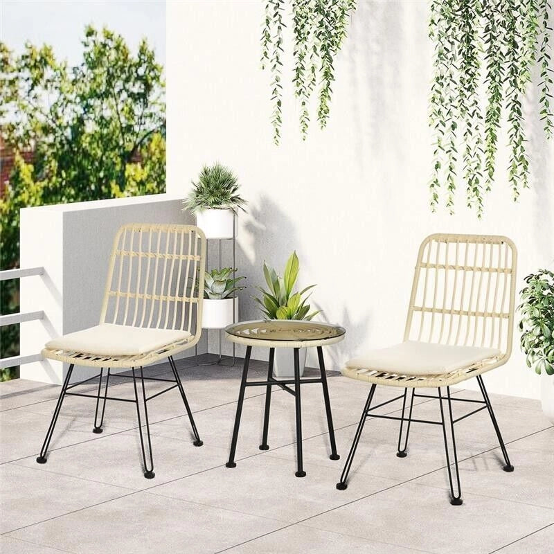 SET DA GIARDINO CON TAVOLINO E DUE SEDIE IN RATTAN COLORE CREMA