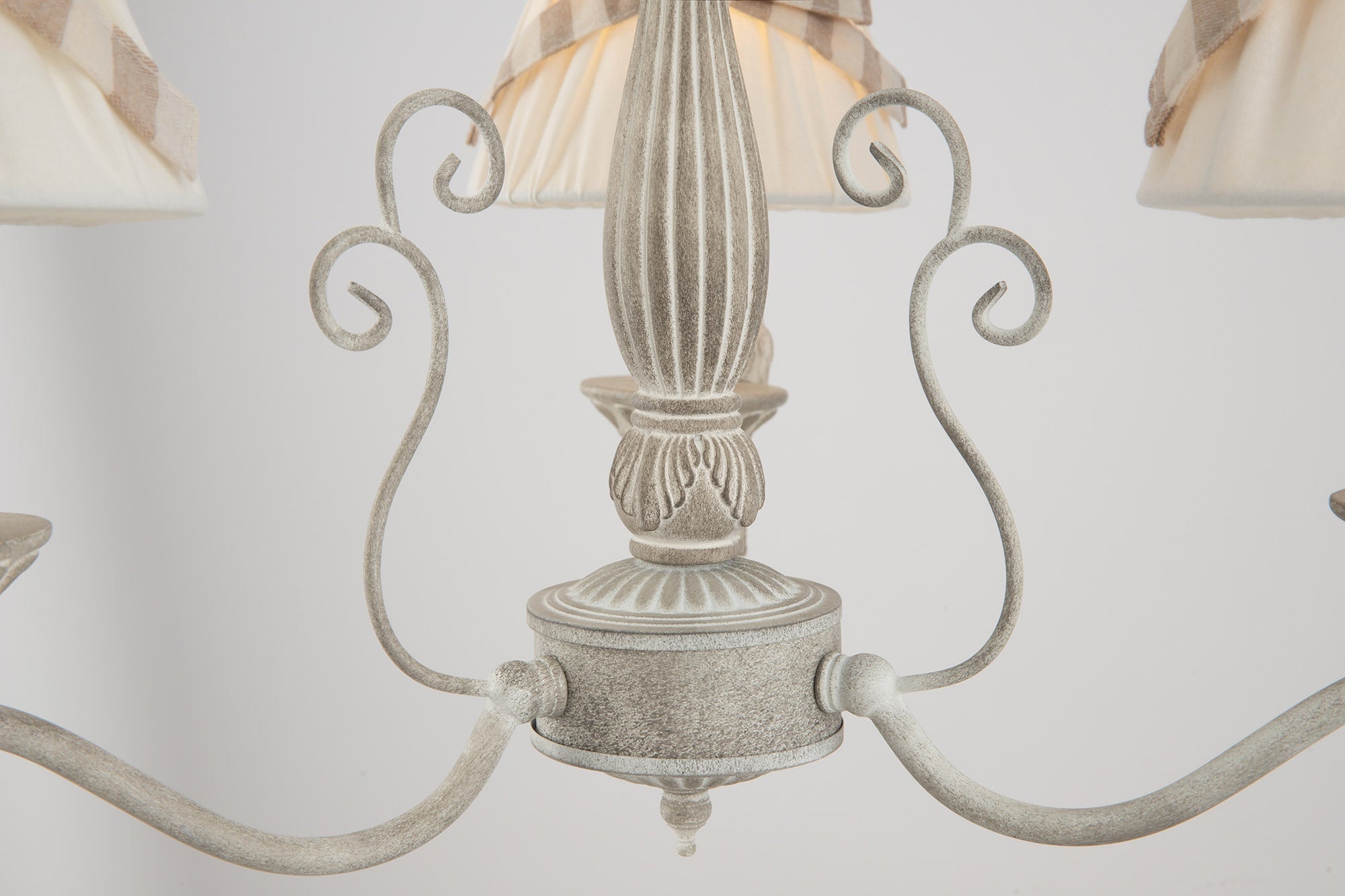 Lampadario Elegant in Metallo Bird Bianco Antique
