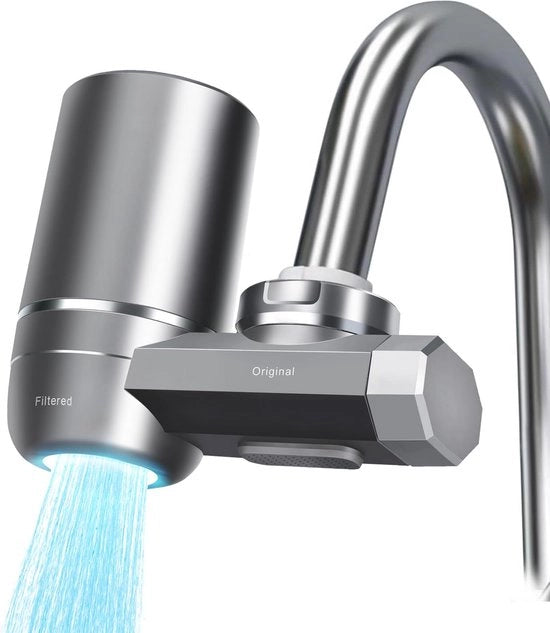Filtro Acqua con Luce Blu, Filtro Acqua per Rubinetto, Sistema a Due Canali per Filtrazione Acqua Potabile per Rimuovere Cloro, Metalli Pesanti e Cattivo Sapore (1 Carrello Incluso)