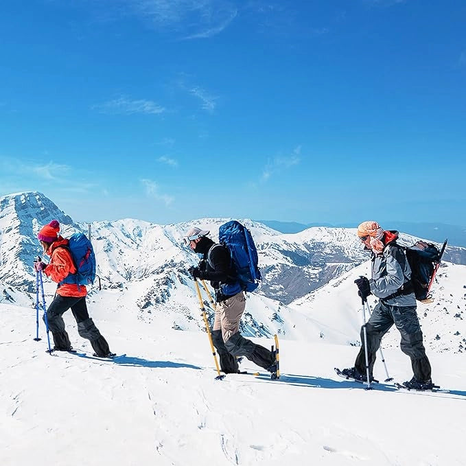 Set 4 in 1 Ciaspole da Neve 53/63/78 cm per Uomini, Donne e Ragazzi con Sistema di Fissaggio, Telaio in Alluminio, Bastoncini da Trekking, Ghette Gambe Impermeabile e Borsa