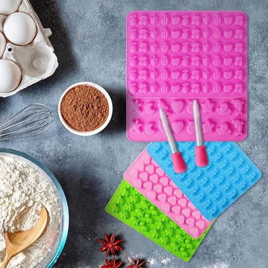 Forme di caramello in silicone, 5 pezzi morbidi, per caramello, forme di silicone mini, antiaderenti, forme alimentari con 2 gocce, comprensive di frutta leggera, dinosauri, caramellini di gomma, forme a cuore