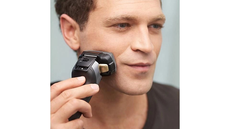 Panasonic ES LV69 S803 Rasoio da Barba Personalcare Nero e Silver