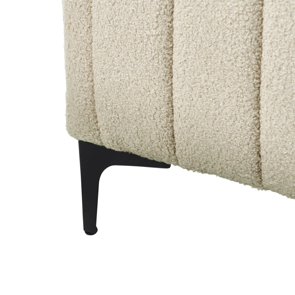 Letto in bouclé beige UE Matrimoniale 140 x 200 cm Testiera Imbottita con Gambe in metallo Design moderno