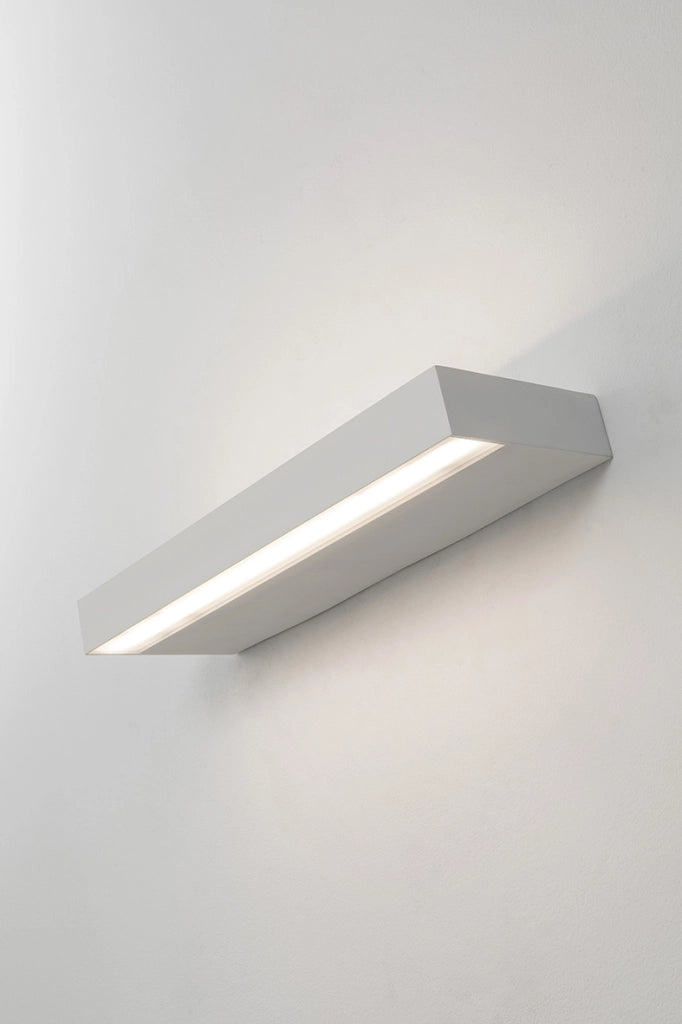 BETTY - Applique LED 25W Monoemissione 28cm Nero, Luce Diffusa CRI90, CCT Switch 2700K/3000K/4000K, IP20, Dimmerabile - Rossini Group