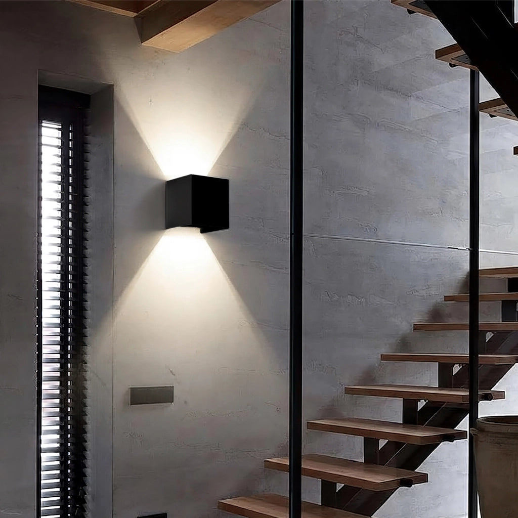 Set 2 Pezzi Applique LED da Parete 2 LED Design Quadrato IP65 Interno/Esterno Luce Naturale o Fredda Nero o Bianco Luce Naturale - Nero