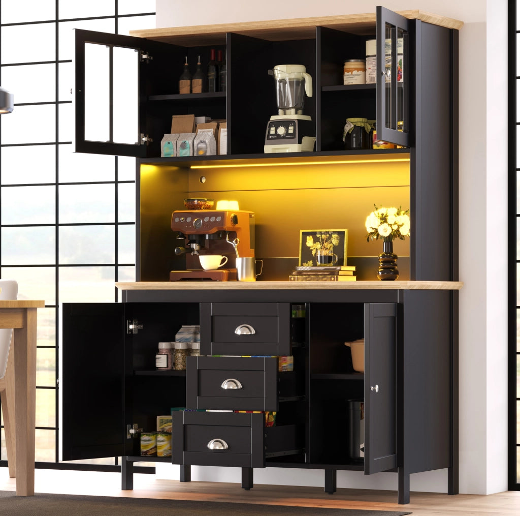 Credenza alta 120x40x179 cm con LED; 4 ante e 3 cassetti; MDF e metallo; nera