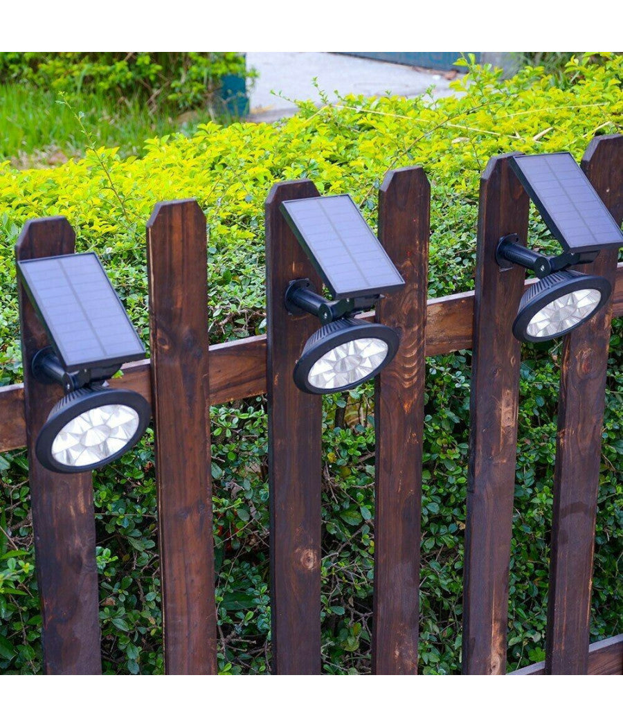 Faretto A Led Rgb Da Giardino Picchetto Con Pannello Solare Crepuscolare Wg-092         