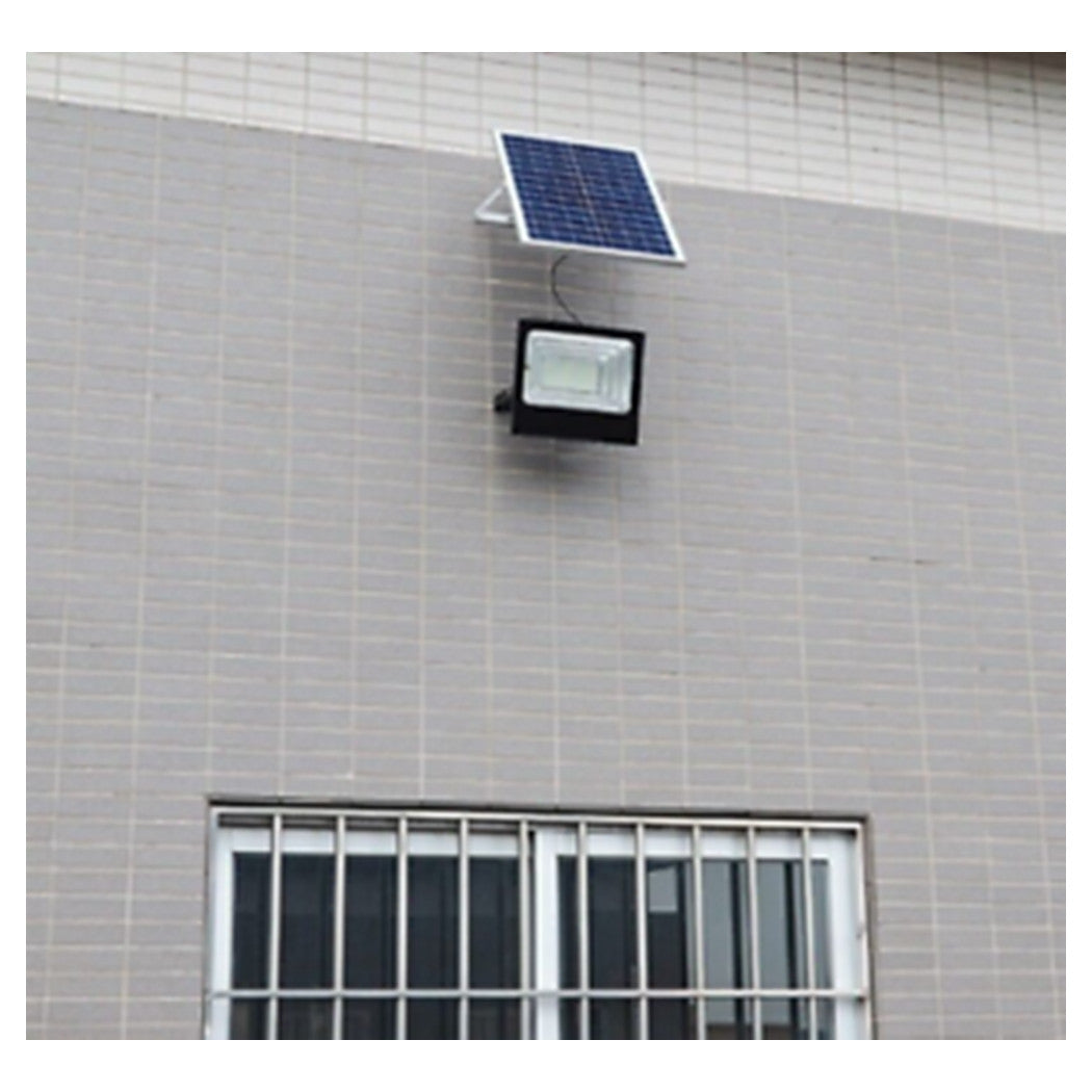 Trade Shop - Faro A Led Con Pannello Solare 200 W Luce Bianca Fredda 6500k Batterie Al Litio         