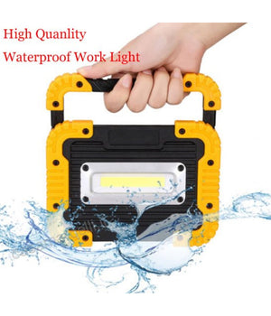 Faro Led Lampada Lavoro Cob Portatile Antiurto Professionale 450 Lumens A Pile         