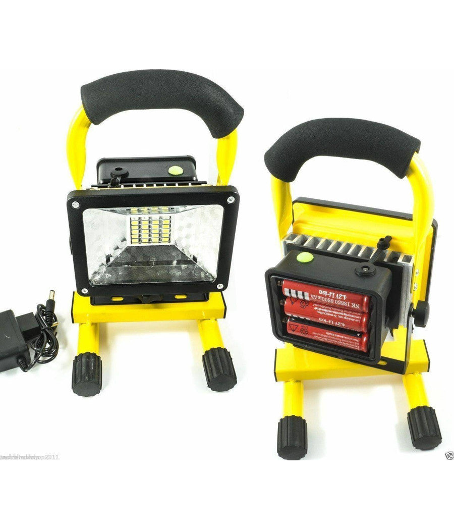 Faro Led Ricaricabile 30w Batterie Sosttuibili Impermeabile Luce Bianca Lavoro         