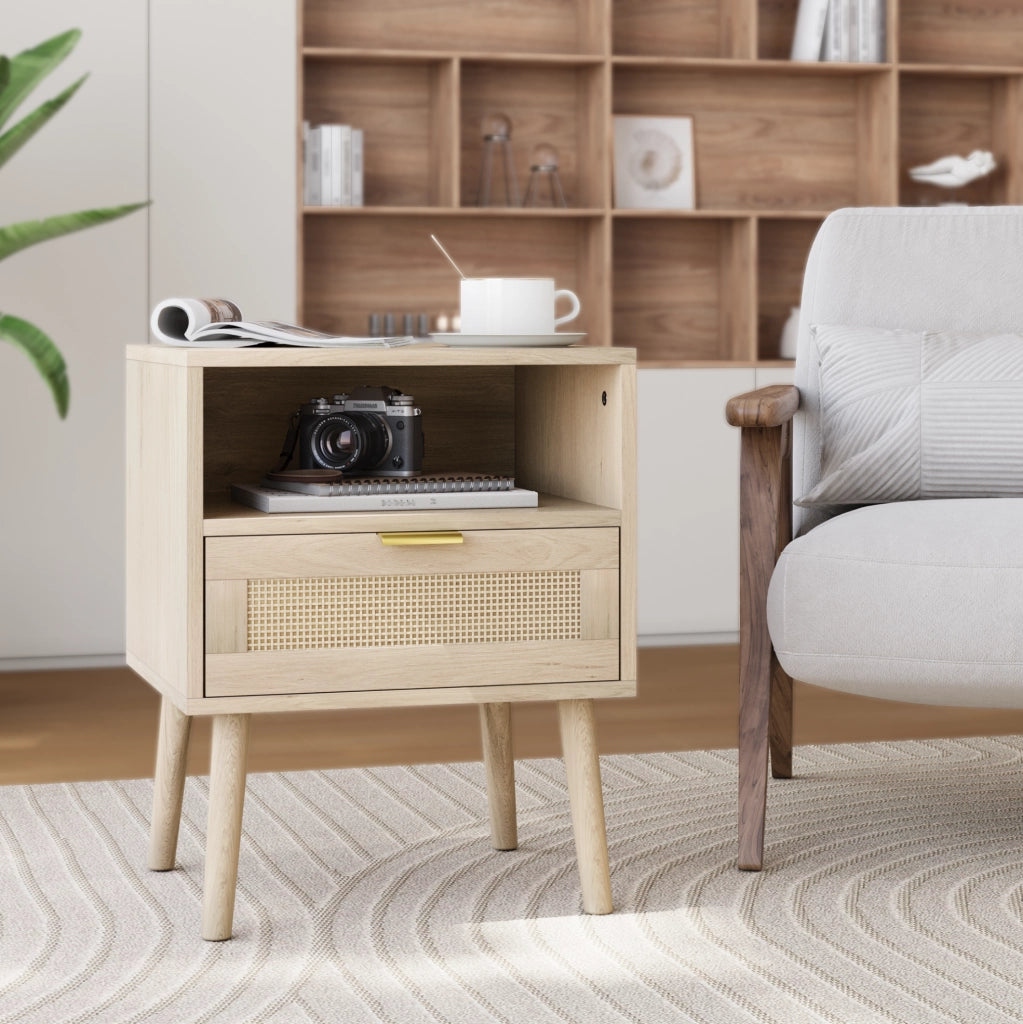 Comodino 45x40x55 cm con cassetto e ripiano aperto in rattan; legno; naturale