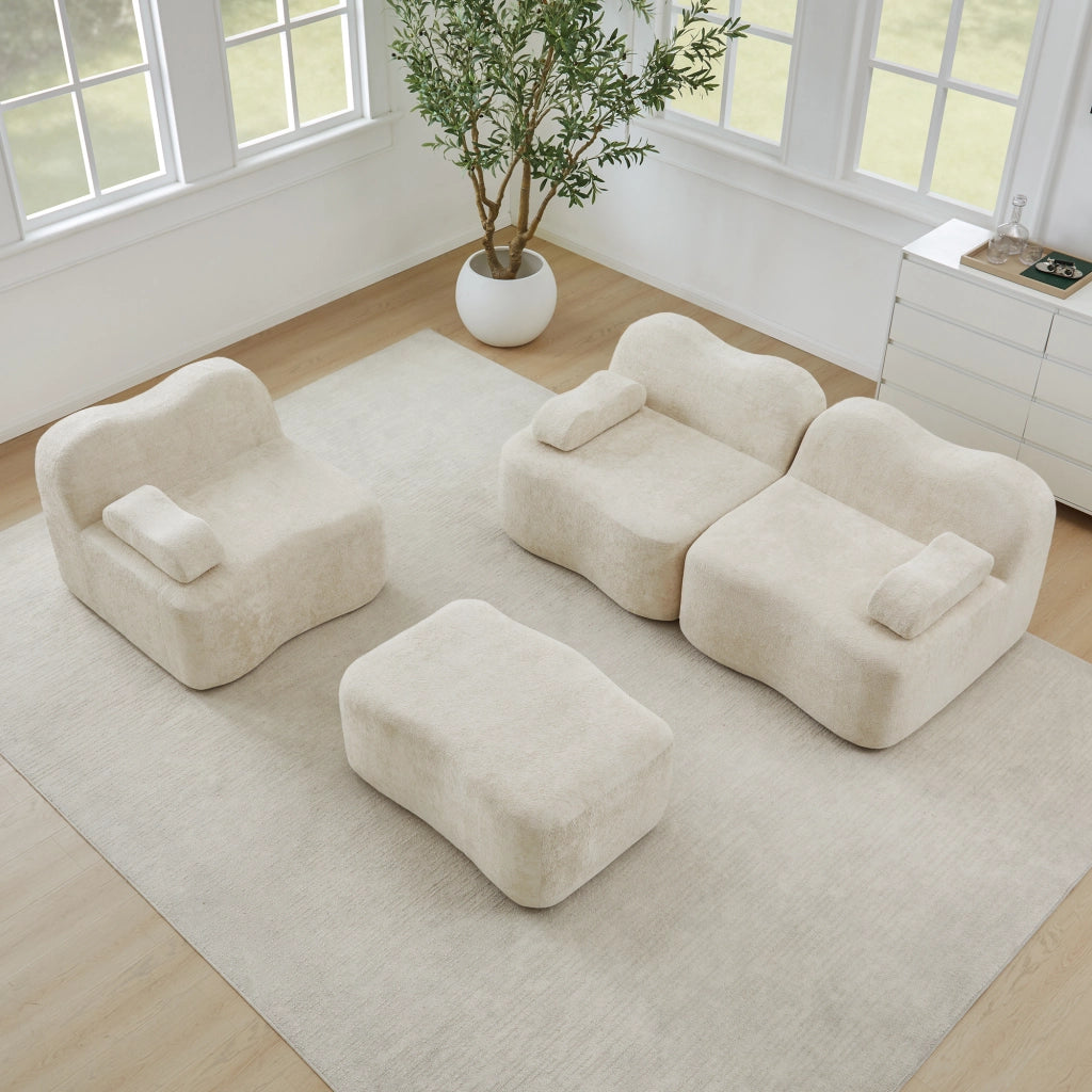 Divano angolare modulare senza struttura con seduta profonda e pouf collegabile in velluto beige per soggiorno