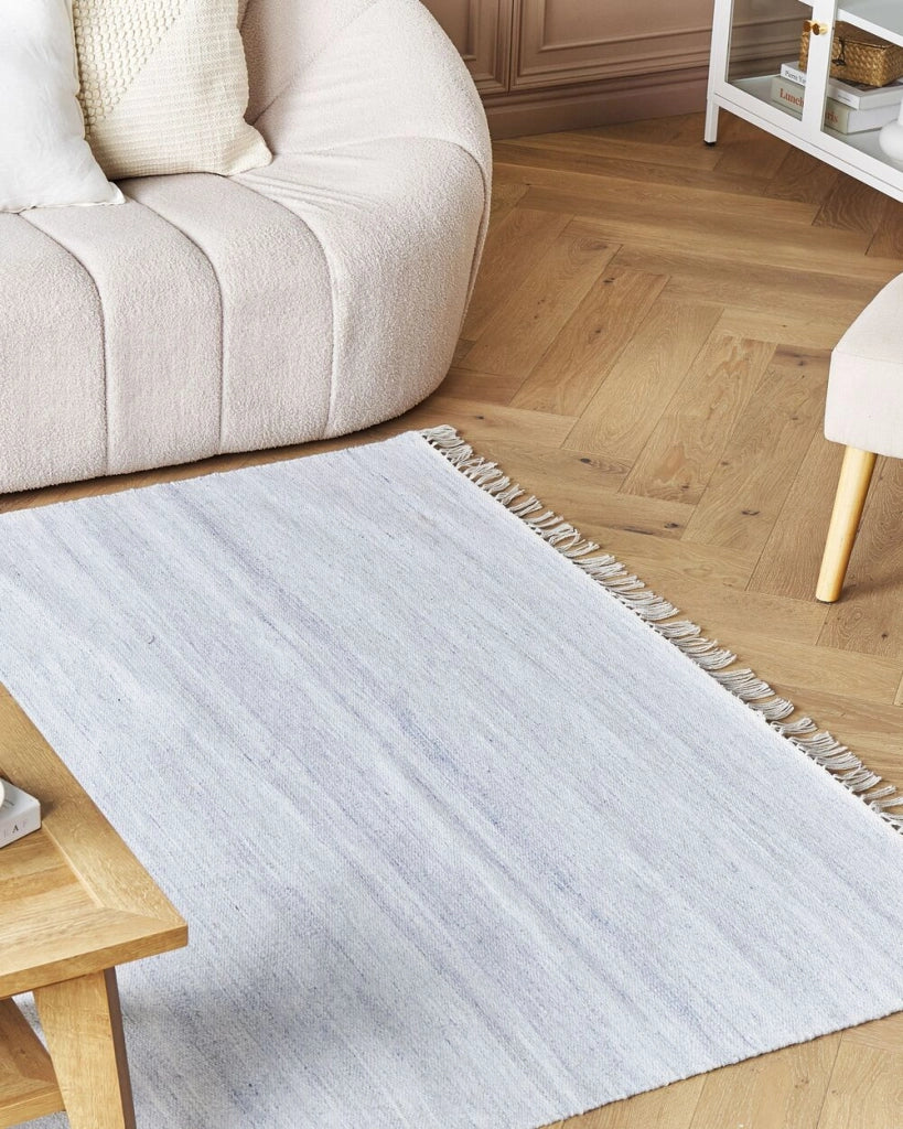 Tappeto in PET riciclato colore azzurro con frange 160 x 230 cm interno esterno