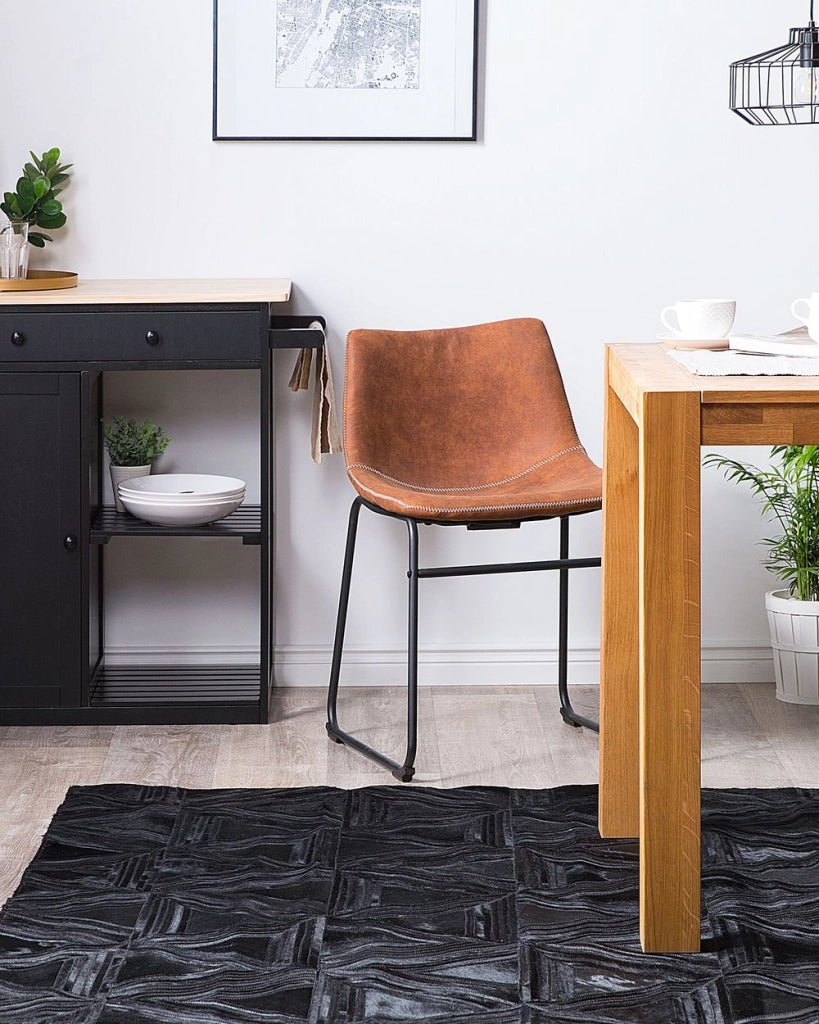 Tappeto Nero Pelle Di Vacchetta 140 x 200 cm Motivo Artigianale A pelo corto Moderno