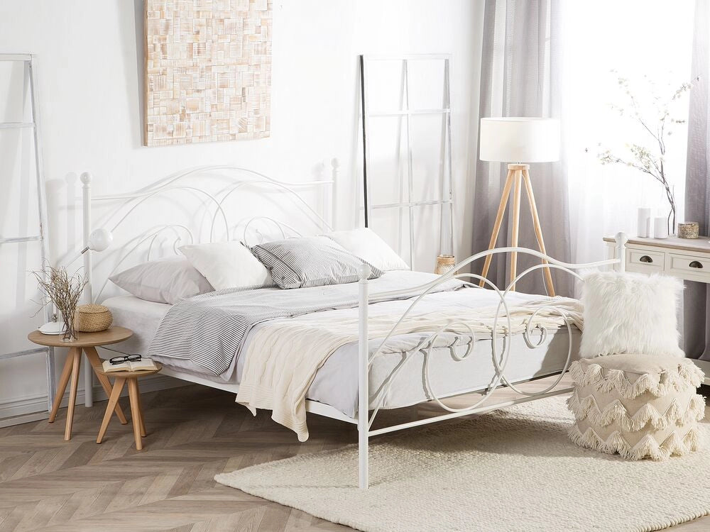 Letto 160 x 200 cm struttura in metallo bianco rete a doghe retrò