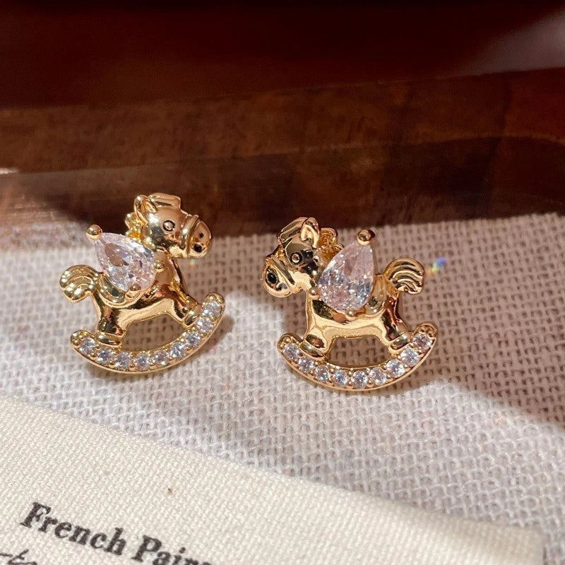Orecchini Golden Pony con zirconi