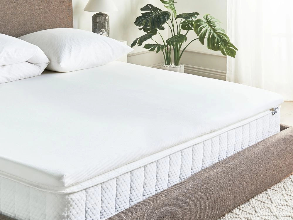Coprimaterasso in schiuma bianco 180 x 200 cm comfort morbidezza