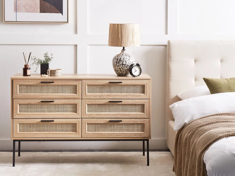 Cassettiera in rattan con 6 cassetti con frontale in vimini legno chiaro stile moderno e classico