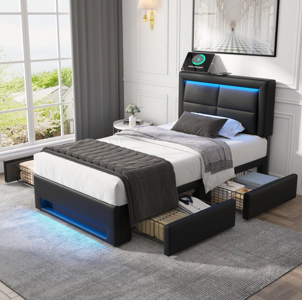 Letto imbottito 90x200 cm in PU nero con USB; LED e 4 cassetti