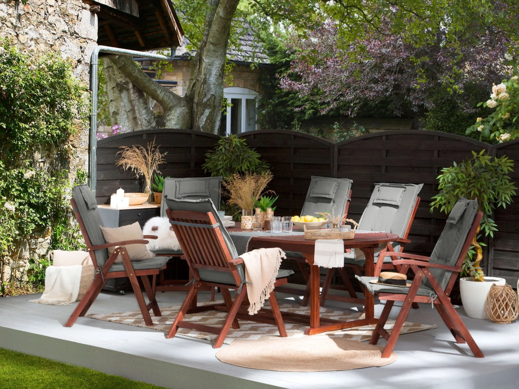 Set da pranzo da giardino Tavolo allungabile in legno di acacia chiaro 6 sedie con cuscini grigi Schienale regolabile pieghevole rustico