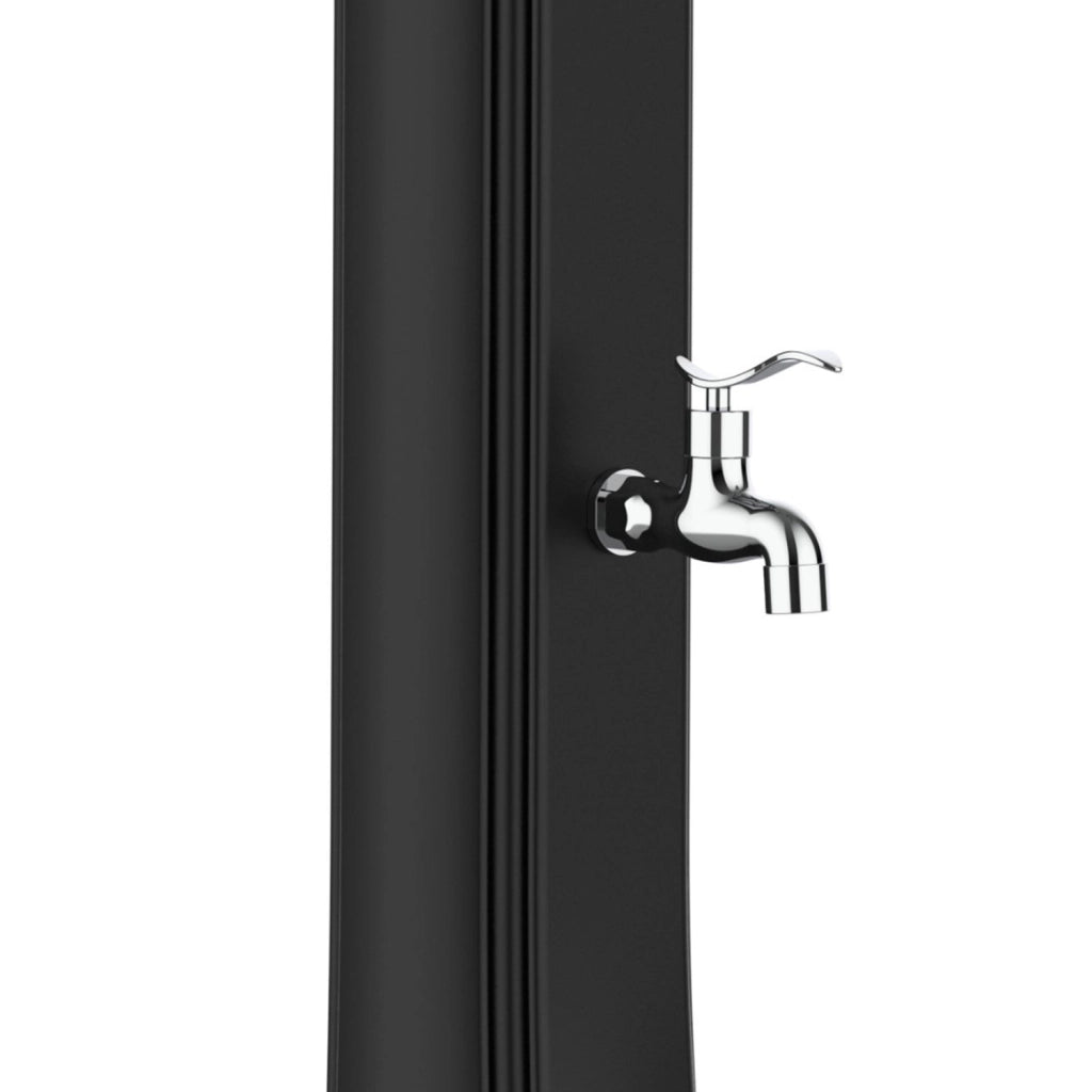 STARMATRIX Doccia Solare Nera in Polietilene HD Struttura Curva Altezza 226 cm Serbatoio 40 Litri Accessori in Ottone Modello Rioxxl Black