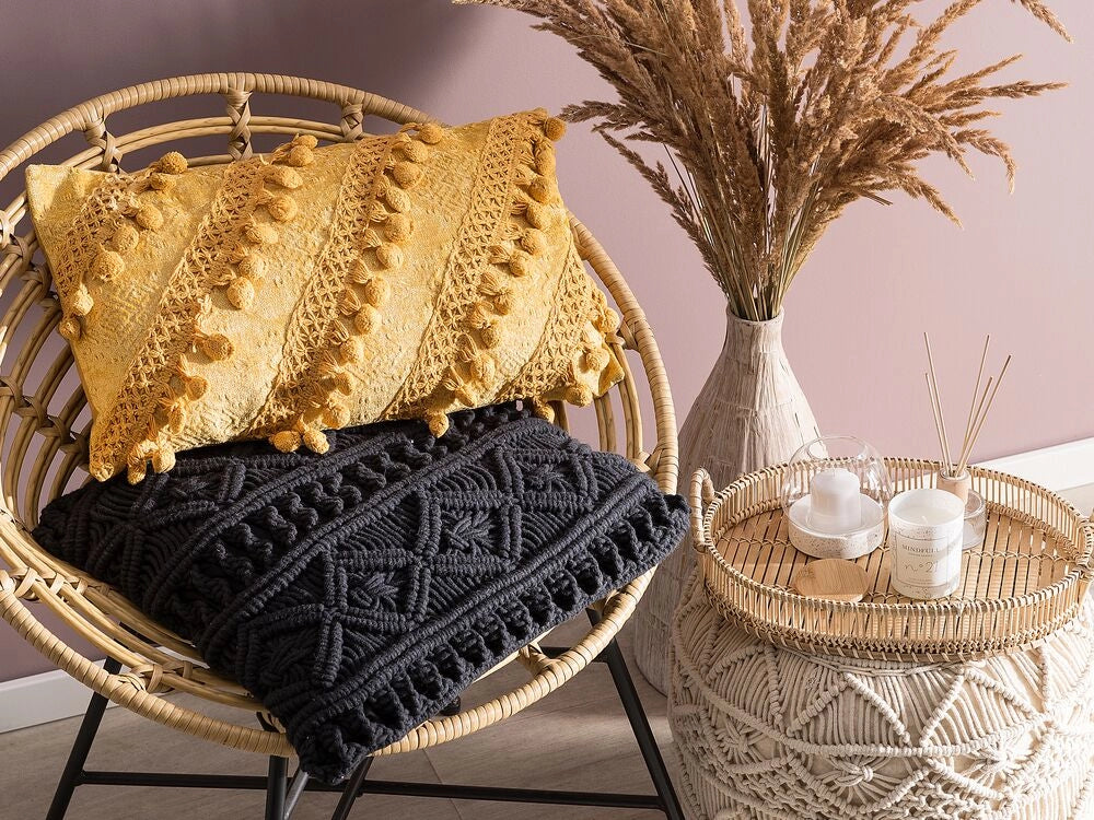 Set da bistrot da balcone tavolino da caffè in finto rattan e 2 sedie con cuscini beige da esterno