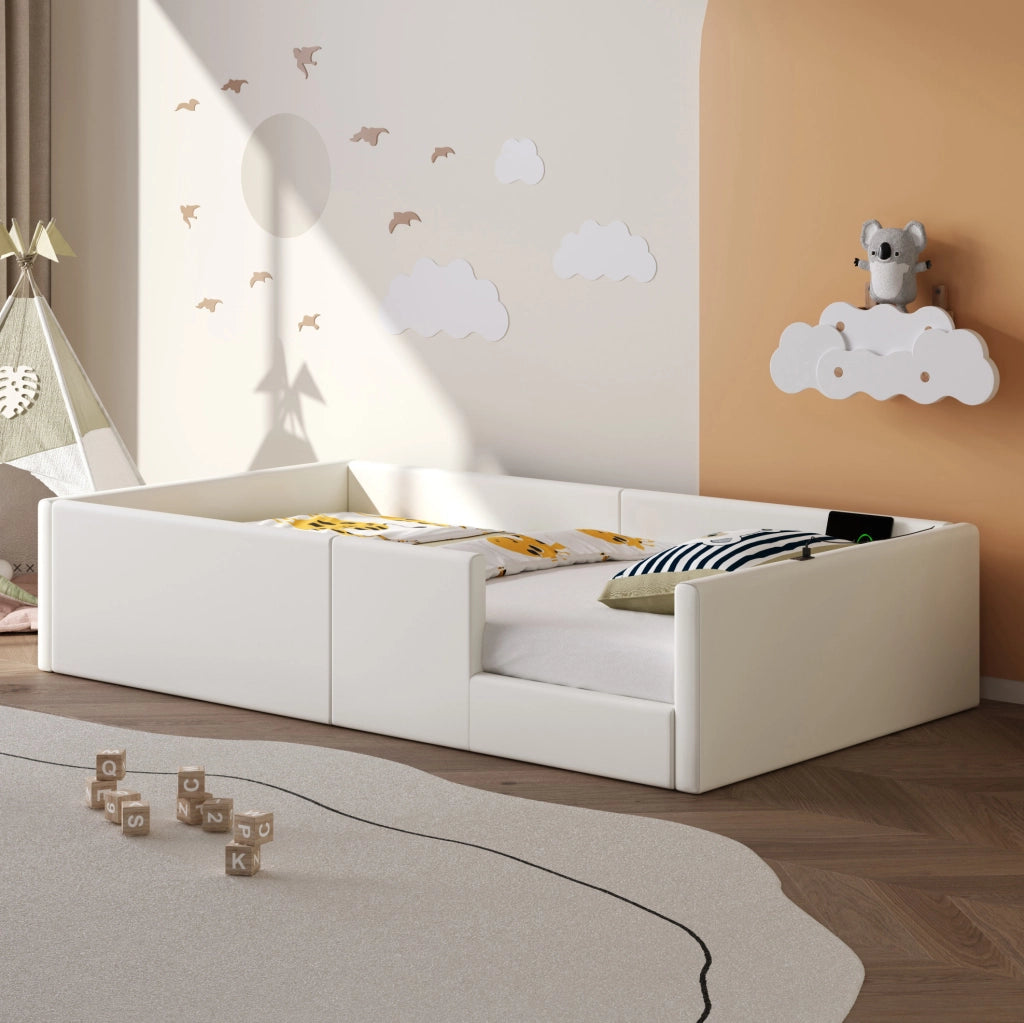 Letto a piattaforma 90x200 cm con sponde imbottite e stazione di ricarica USB/Type-C; bianco