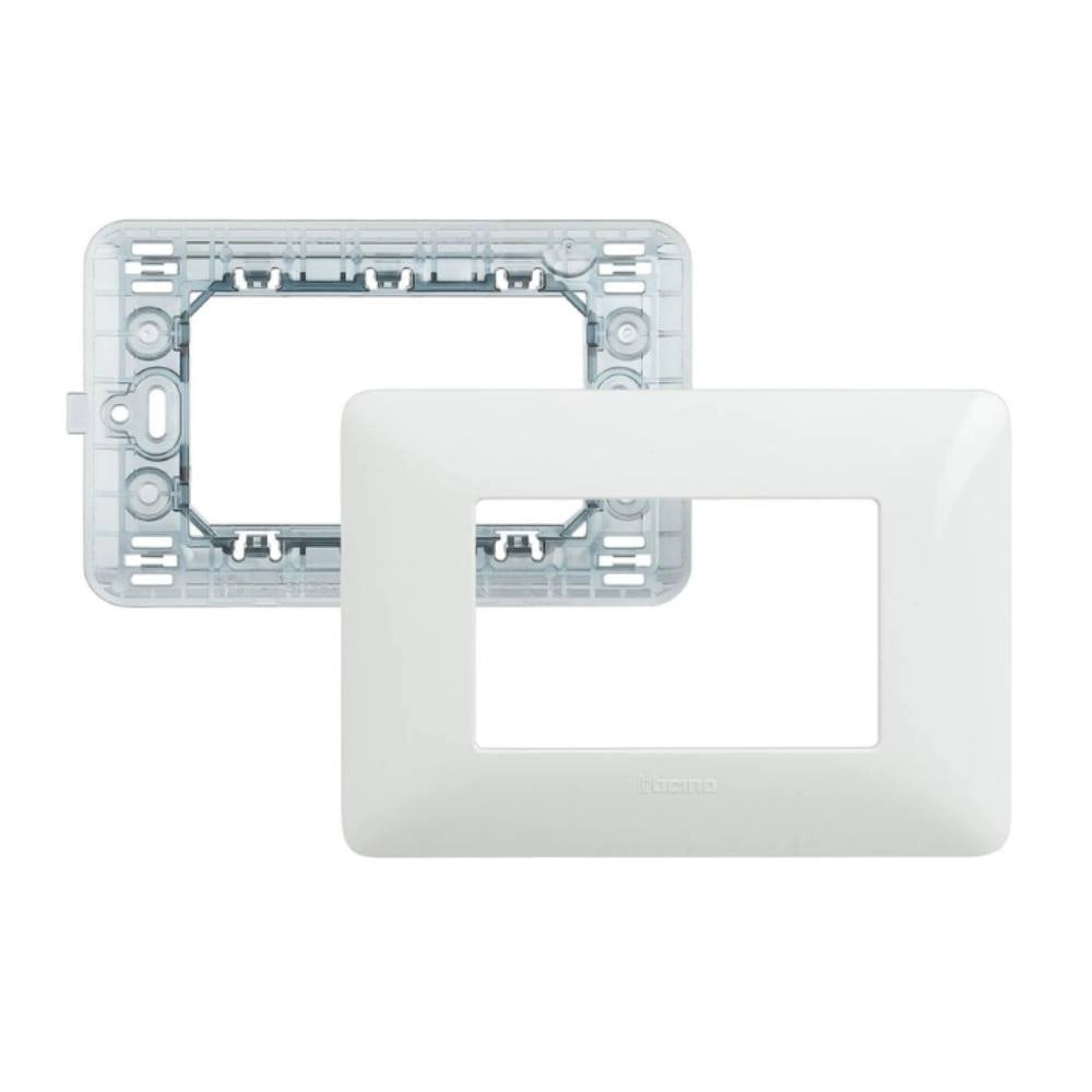 Supporto per placche compatibili con bticino matix vari formati modulo *** numero posti 3 posti, confezione 1