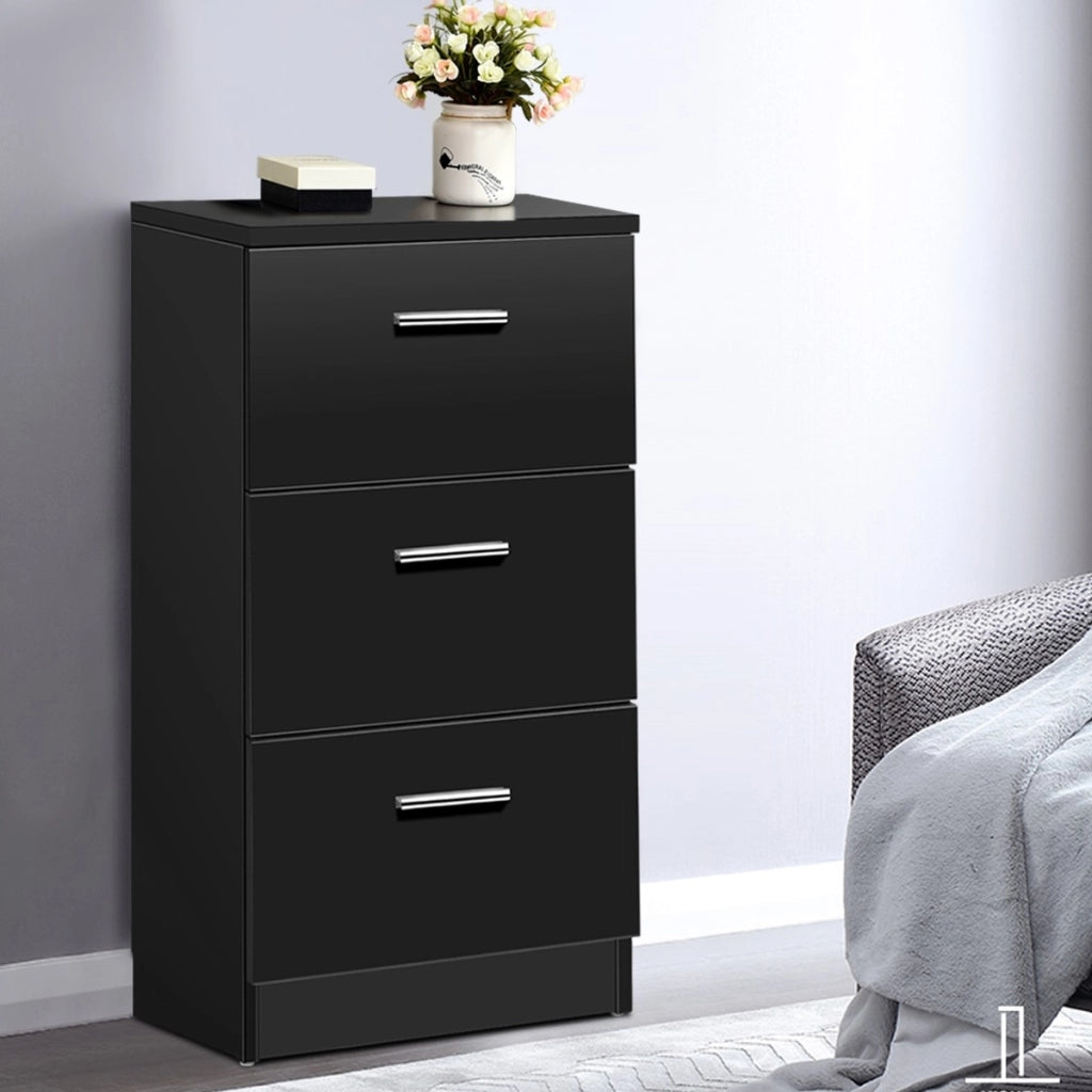Cassettiera a tre cassetti moderna in legno truciolato Mobiletto per camera da letto 67x38x35cm Nero-Cassettiere