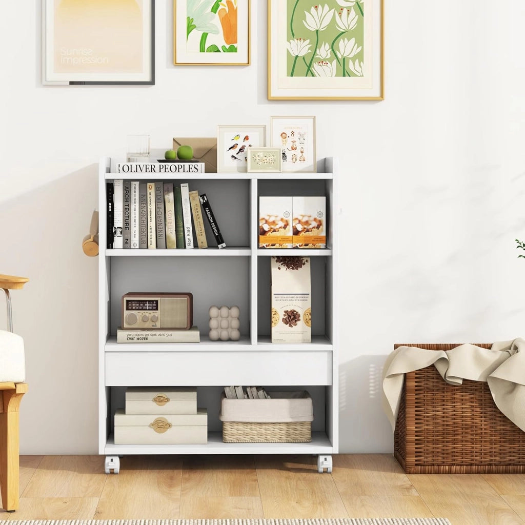 Mobile Porta Stampante con Cassetto, Ganci, Protezione Bordo, Ripiani Regolabili, e Ruote Bloccabili, Schedario da Ufficio in Legno， Mobiletto da Archivio, 63,5 x 30 x 84,5 cm (Bianco)