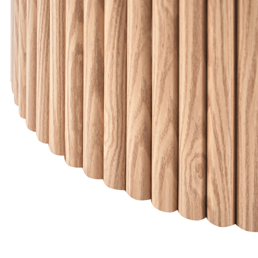 Pouf contenitore Seduta imbottita in bouclé bianco sporco Base in legno Poggiapiedi rotondo