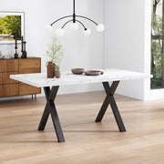 Tavolo moderno con gambe incrociate, piano effetto marmo, in MDF e metallo, 140×80×76 cm
