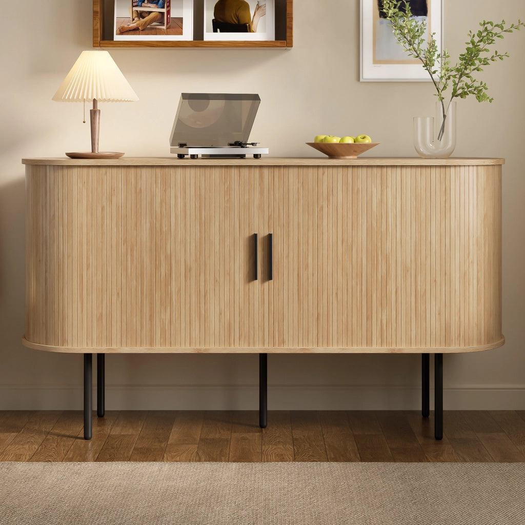 Credenza con 2 Ante a Serrandina Scorrevoli; Maniglie in Alluminio e Gambe in Ferro; in MDF; 140??40??78 cm; Naturale