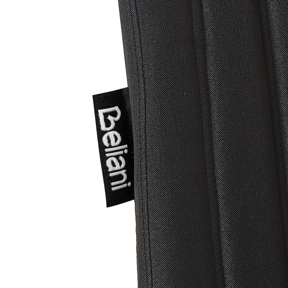 Set di 2 sedie Tessuto in poliestere Nero Gambe in legno massello scuro Imbottitura verticale Schienale curvo