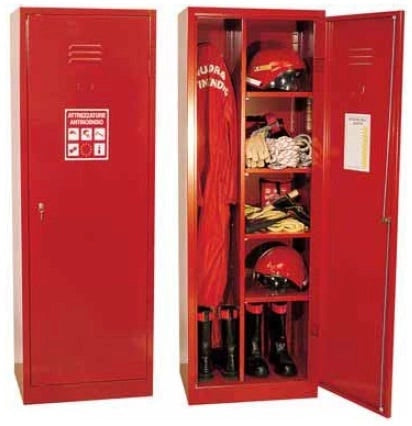 Armadio di metallo verniciato per dispositivi di protezione individuale a ripiani interni e anta battente cm. 61,5x45x180h