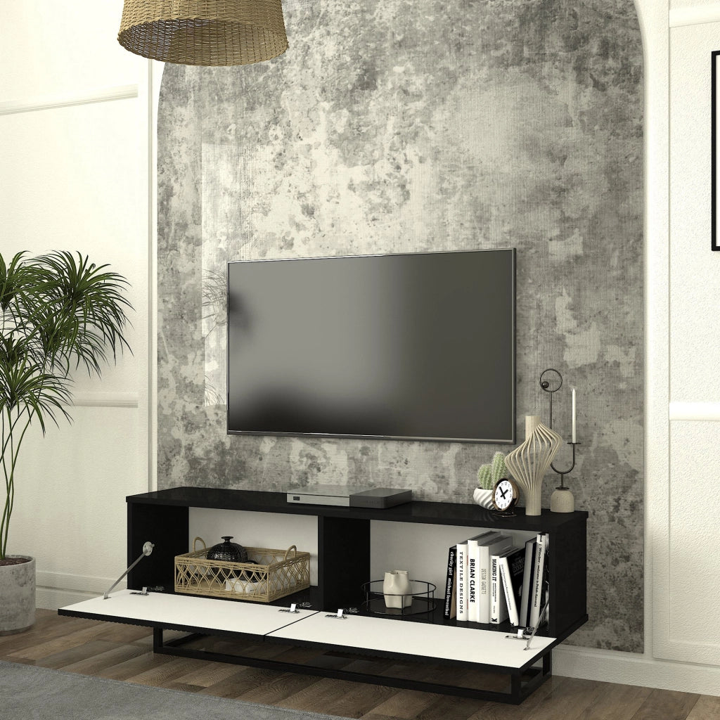 Mobile Porta TV Verpsboga a 2 Ante Decorative e Telaio in Metallo 135x32x47 cm - Nero [en.casa]