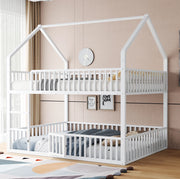 Letto a castello in metallo con design a casetta e scala frontale