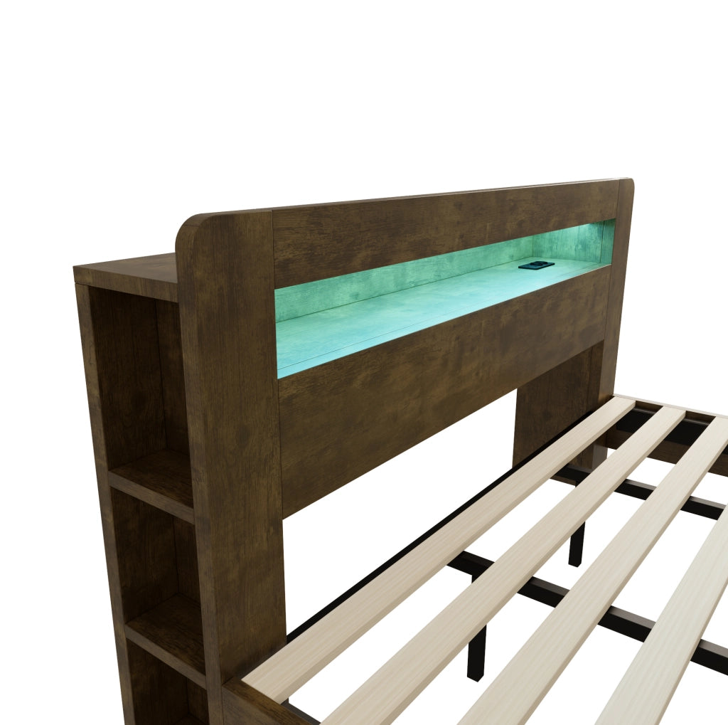Letto 180x200 cm con testiera portaoggetti; LED e prese integrate in legno colore naturale